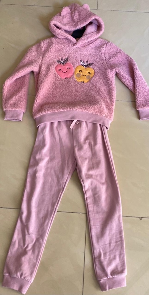 CONJUNTO DE SUDADERA Y PANTALÓN TIPO JOGGER
