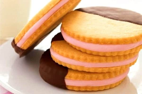 GALLETAS CON RELLENO DE FRESA 936G MAISON JACQUEMART